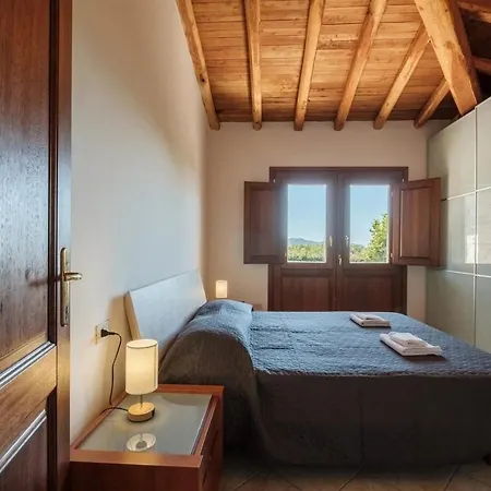 House In With Free Parking Holiday home *