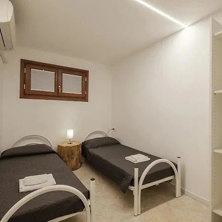 Dom wakacyjny House In With Free Parking Porto Cervo